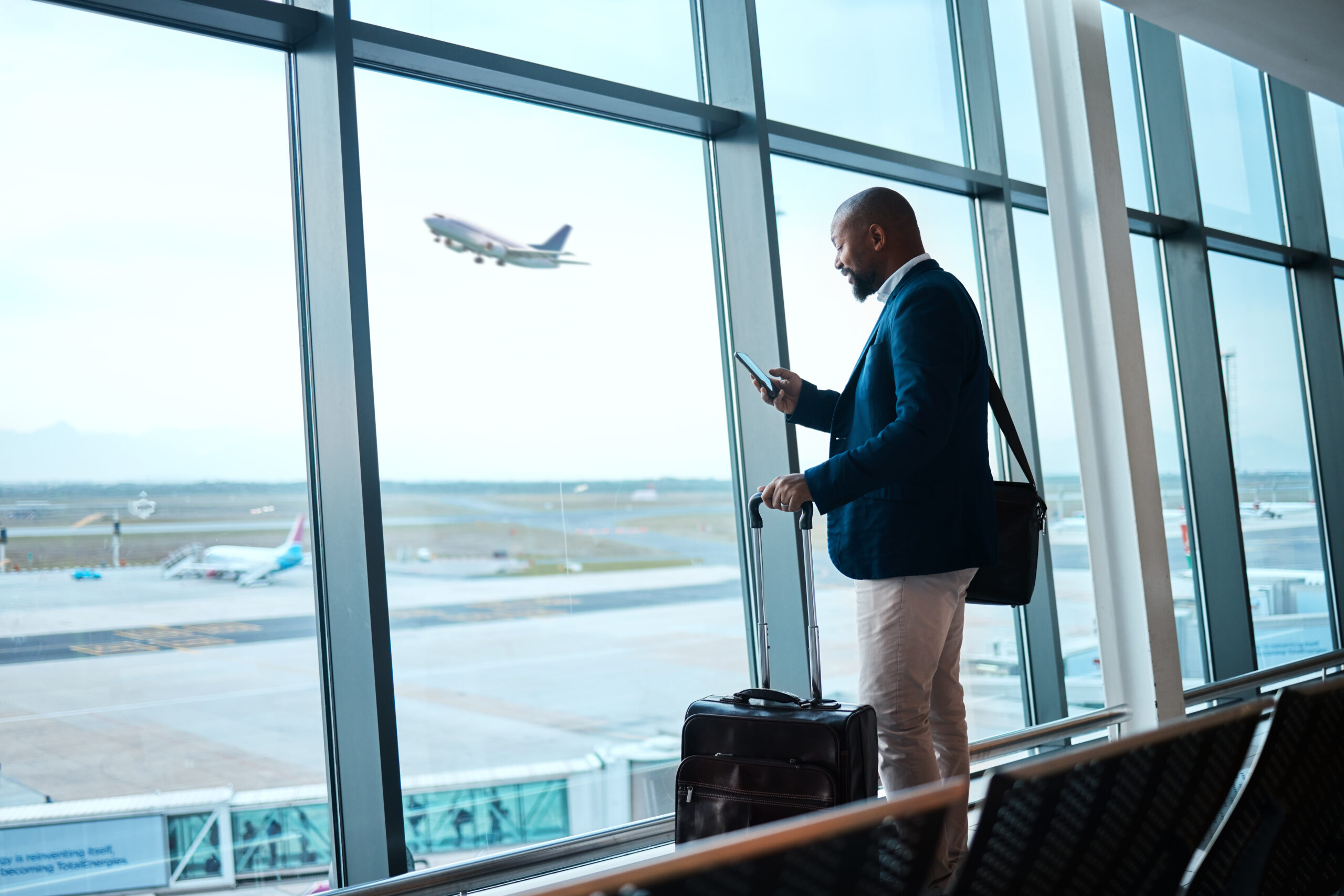 A fundraiser at the airport on his way to meet with donors [The Do’s and Don’ts of Donor Visits]